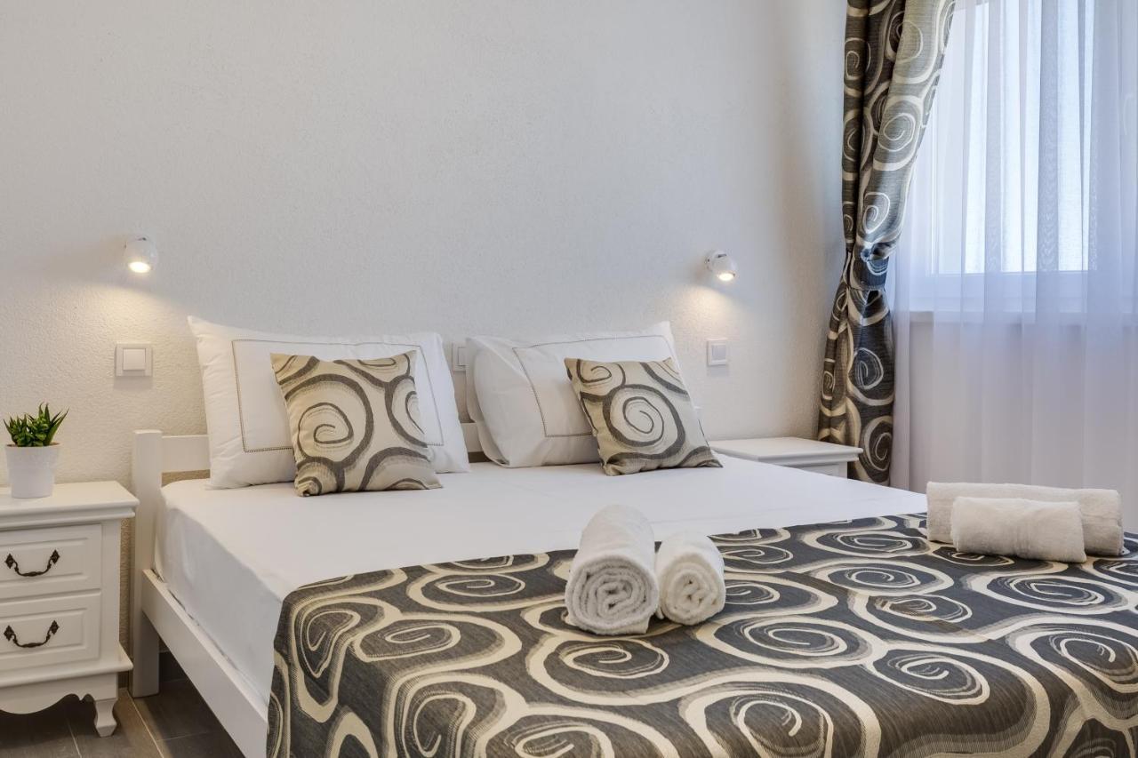 Apartmani Kastelina Vir Exterior foto